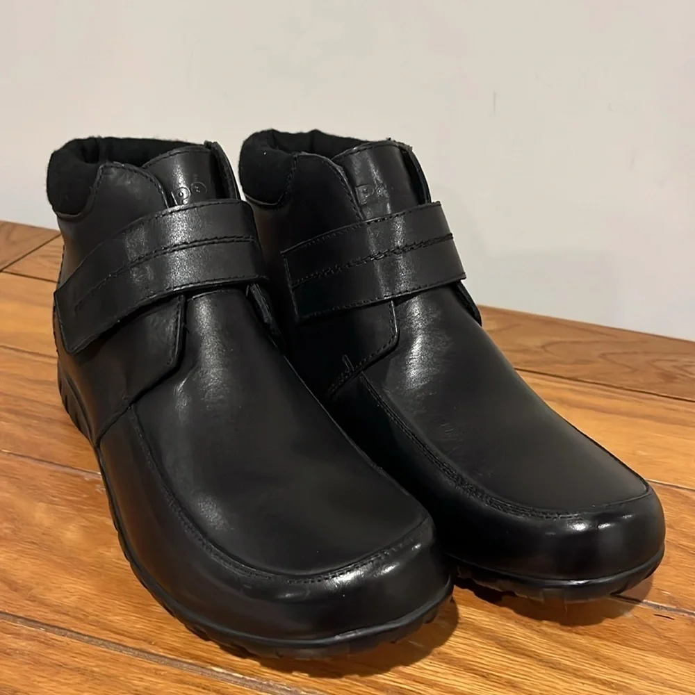 Proper Women’s Delaney Strap Black Ankle Boots Size 10 Narrow.